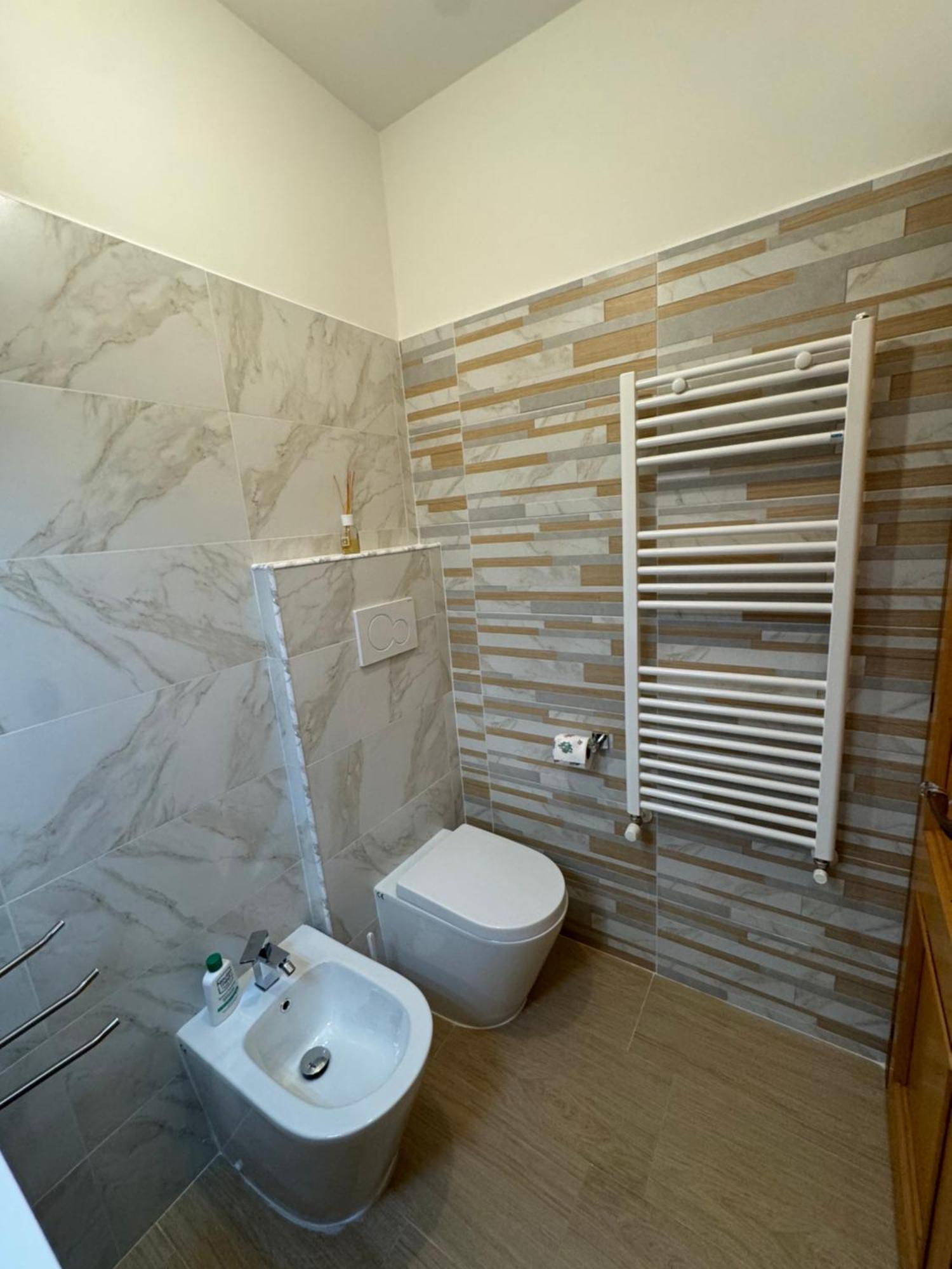 Апартаменты Attico - Terrazza Su Castello Кастель-ди-Сангро Экстерьер фото